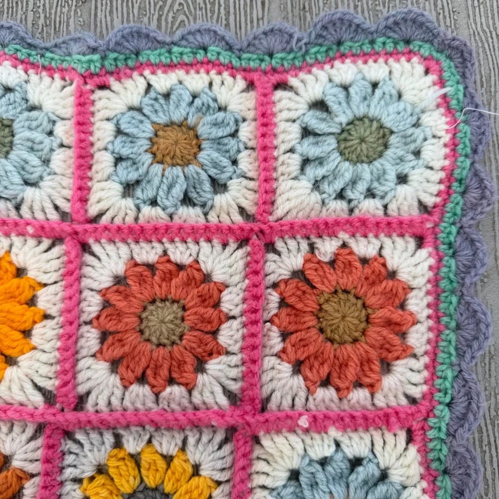 Handmade Crochet Granny Square Baby Blanket Floral 3D Sunflowers Pink Blue 19x18